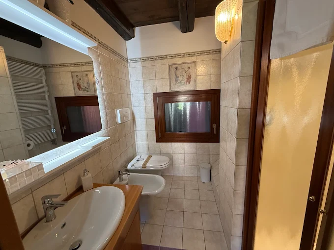 Casa vacanza sul canale con vista gondole a Venezia Centro